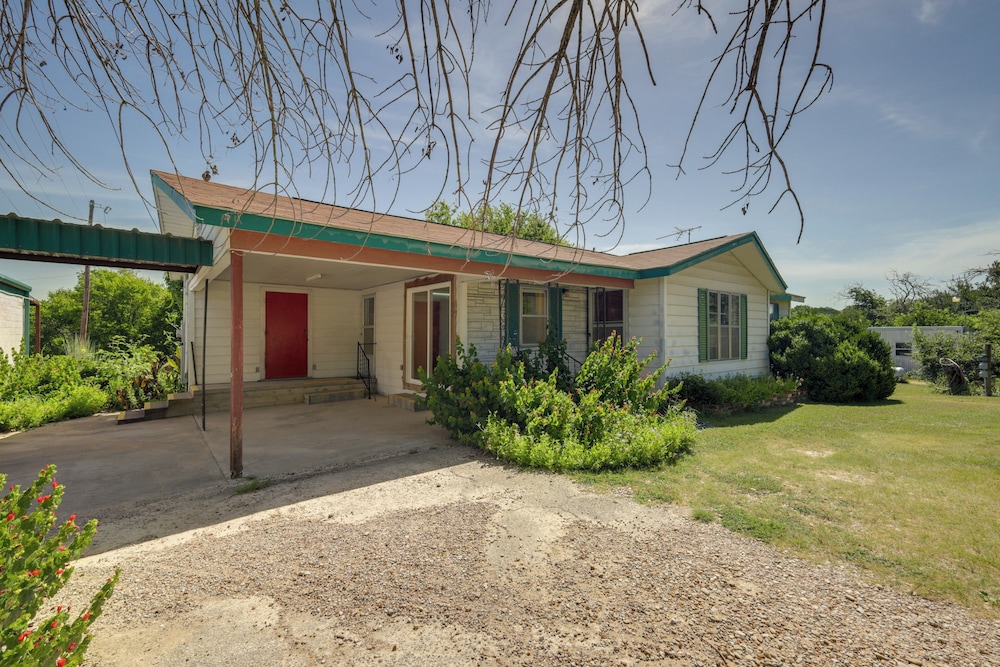 Hike From Your Door! Pet-friendly Whitney Home