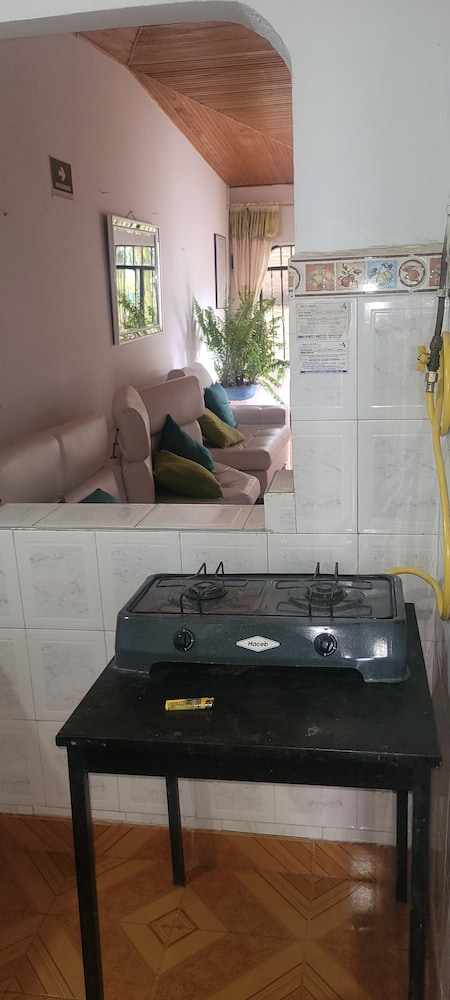 HOSTAL VILLA DEL RIO LAS BRISAS
