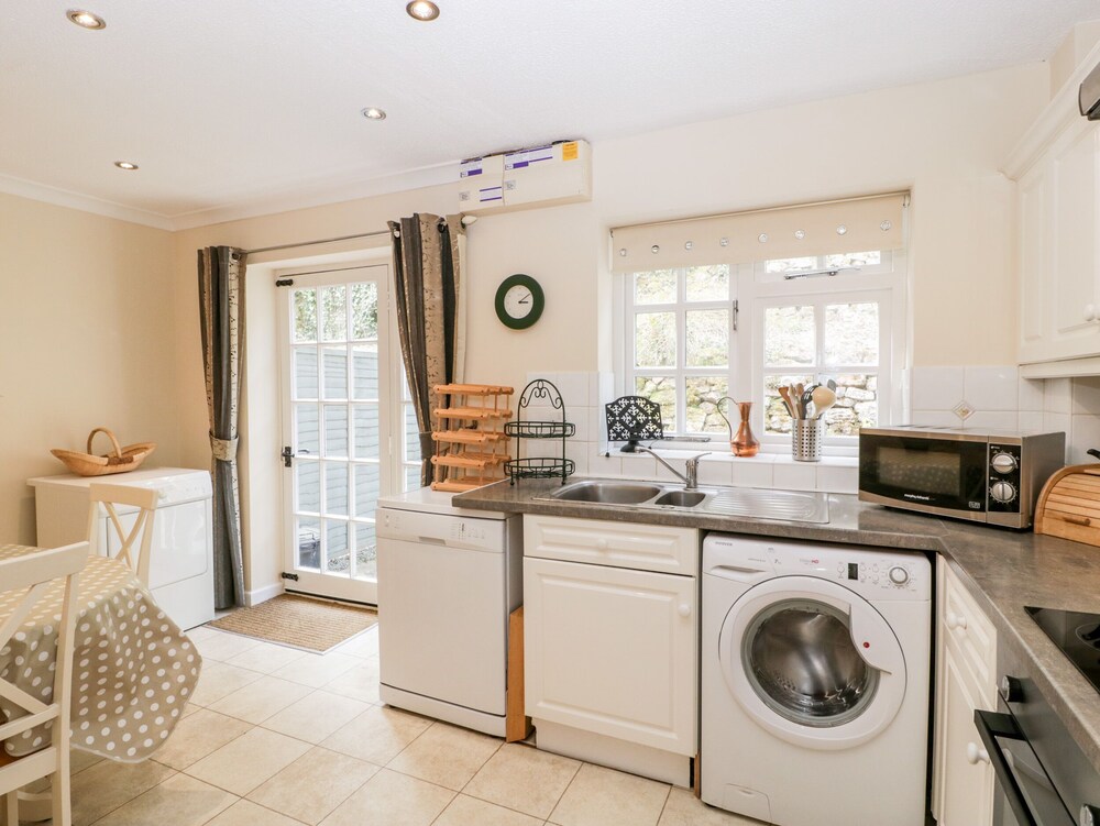 5 Wye Rapid Cottages