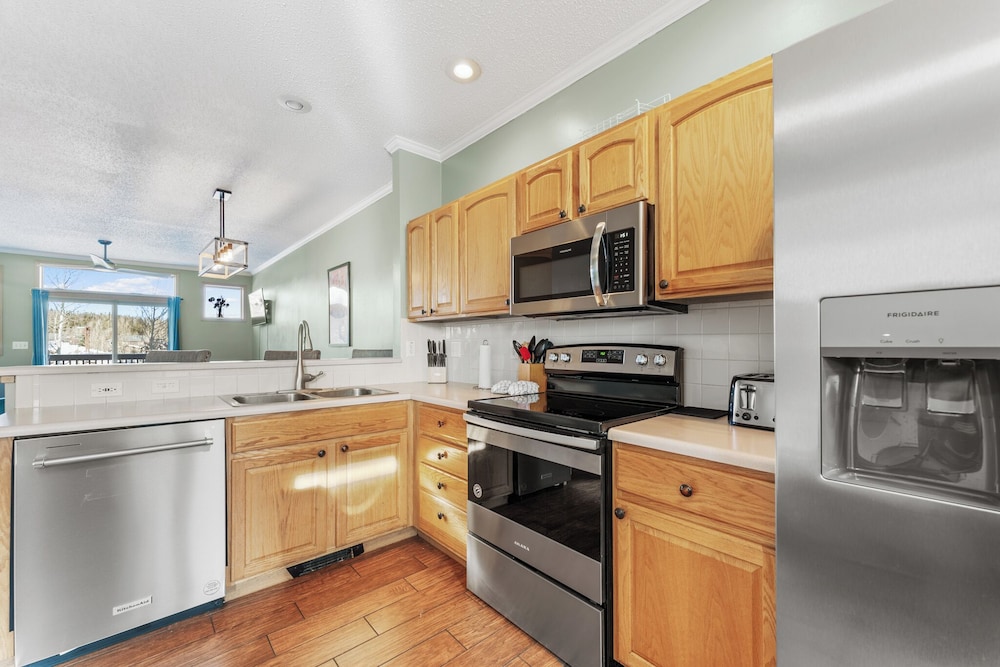 Saddle Ridge Townhomes #253 : 2