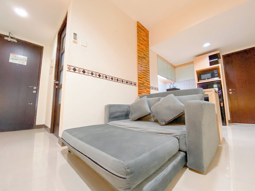 Spacious 2Br At Tamansari La Grande Apartment