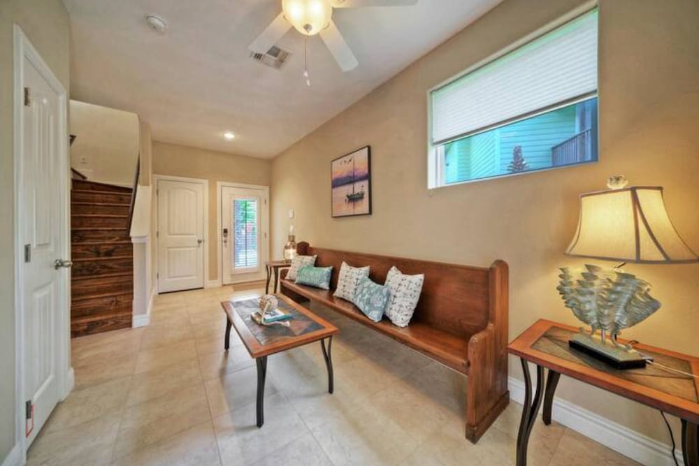 Palm Palace by Avantstay Pool Amazing Old Town Location