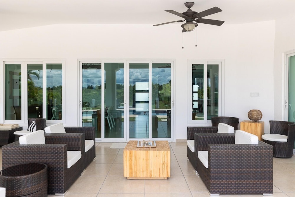 The Golf Oasis Villa by Acomodo