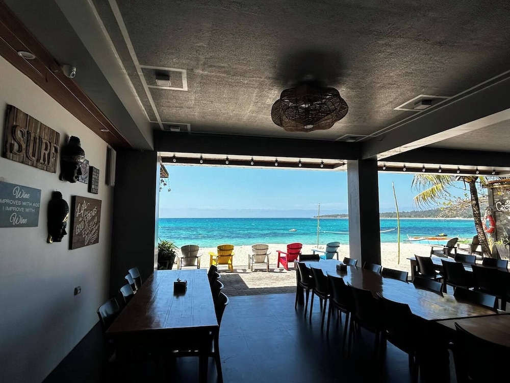 Casa Victoria Beach Resort and Restaurant