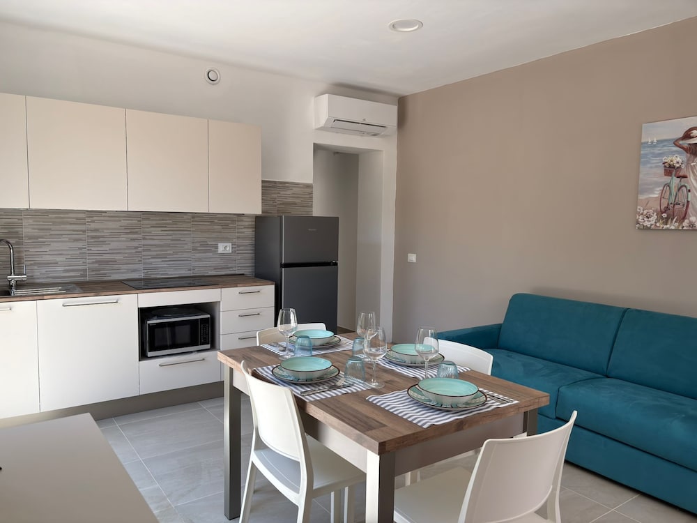 Acquaviva Suites with common pool