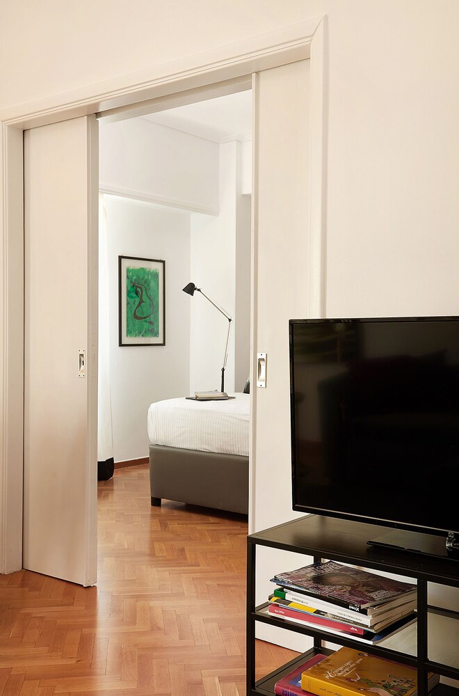 Parthenon Apartment