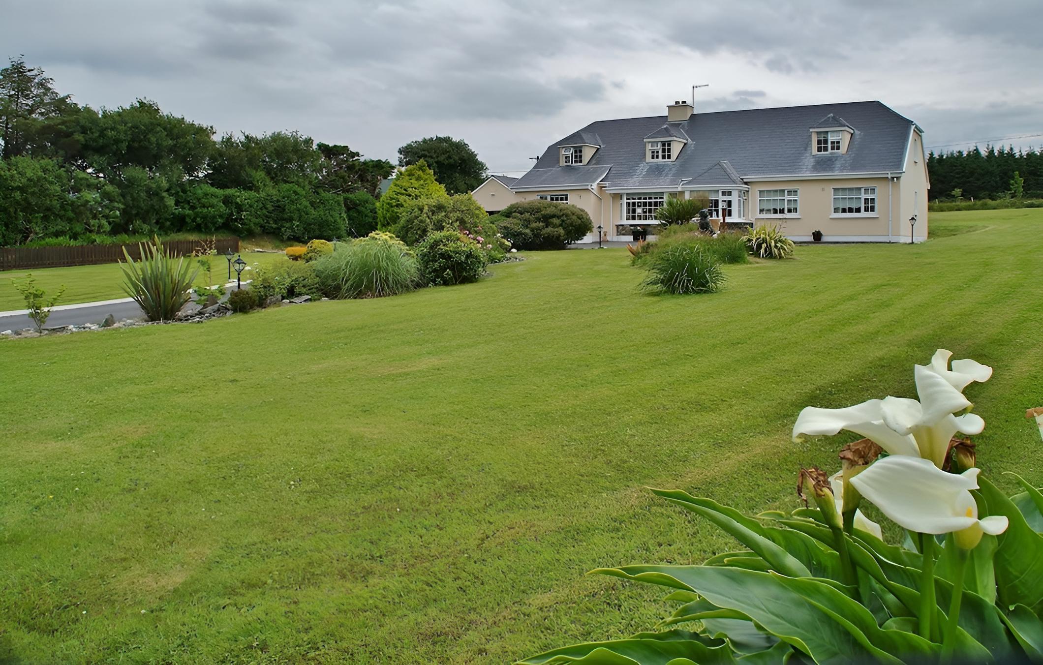 Strand's-End House