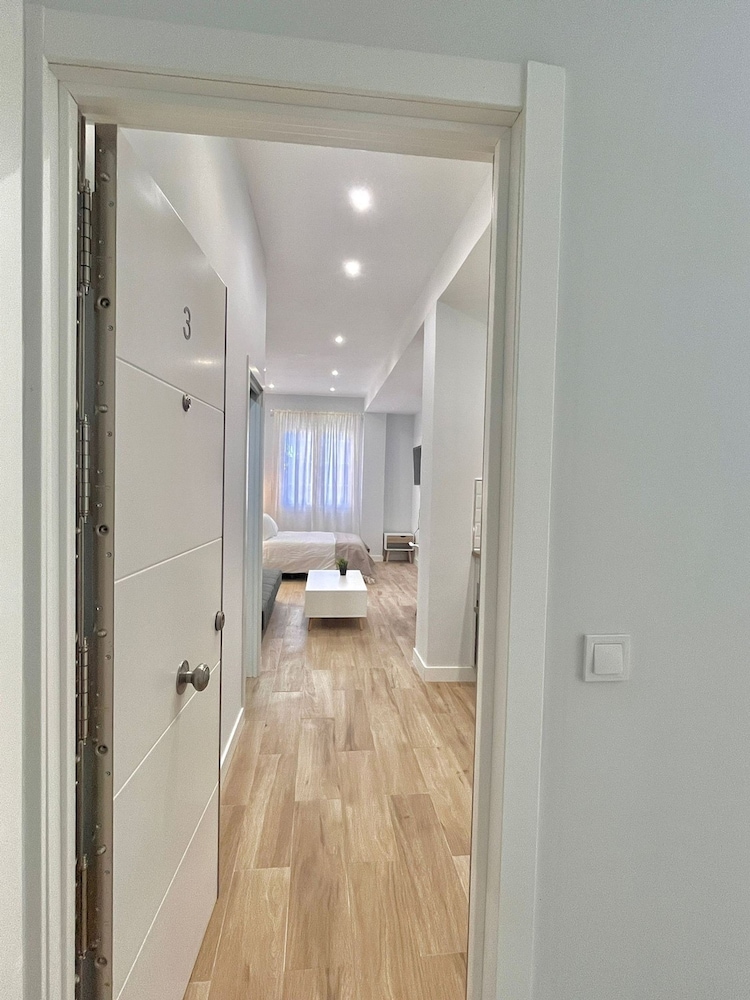Ifema IV in Madrid With 1 Bathrooms