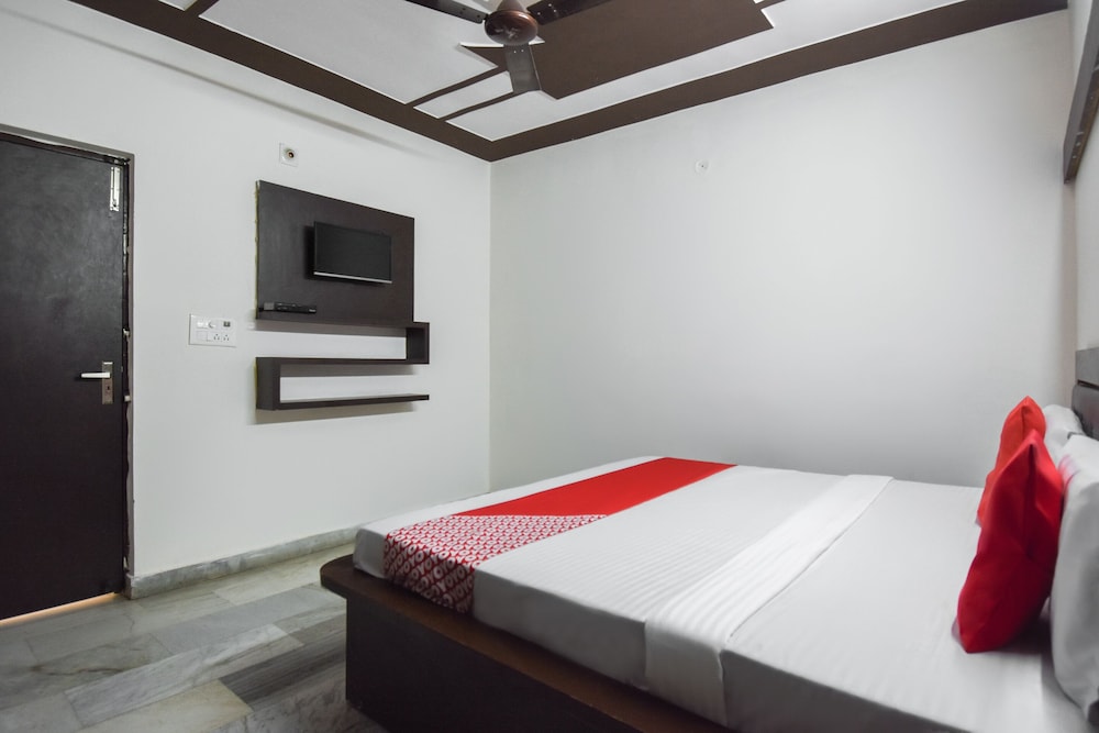 OYO 48899 Hotel V Seven - Property Image 17