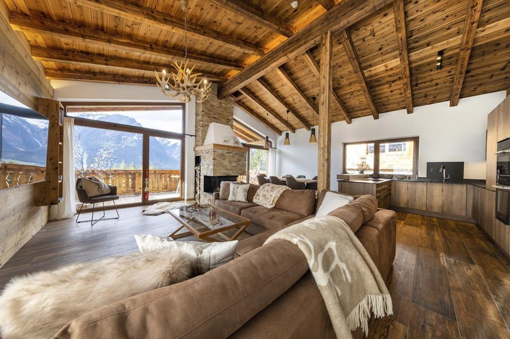 Chalet in Neukirchen 100 m ski Lift