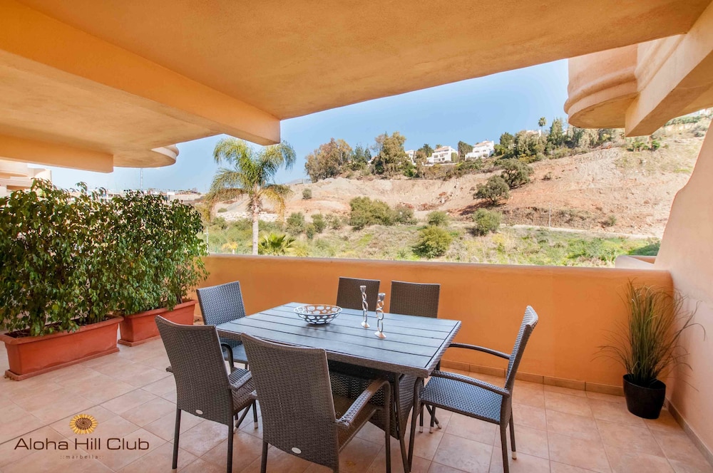 Marbella Vacations - Aloha Hill Club Golf Spa Apartments - Property Image 39