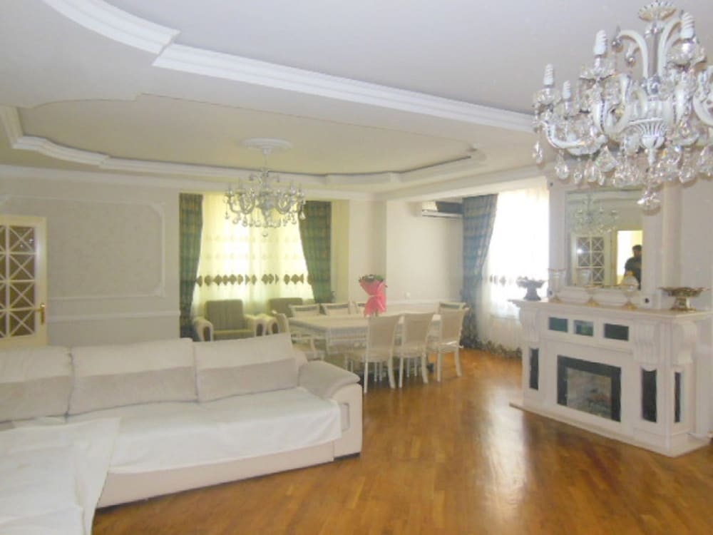 Great Triplex Villa