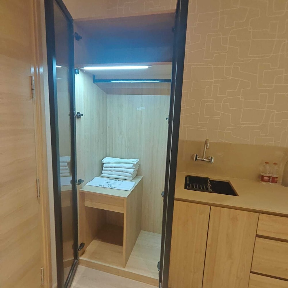 Bluestone Prime by The Cosy Hotels