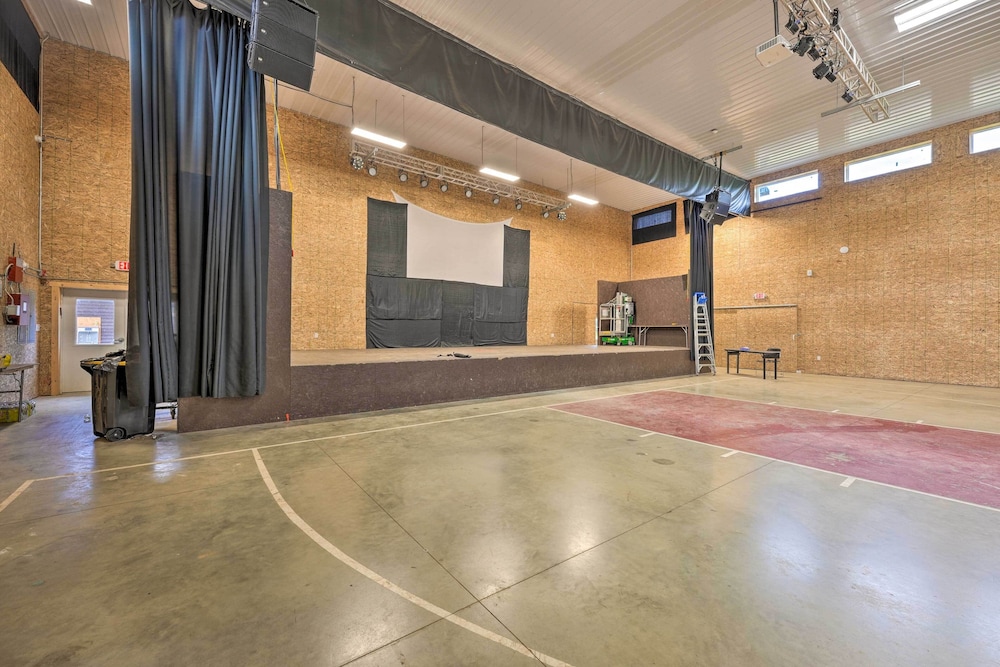 meeting & event spaces
