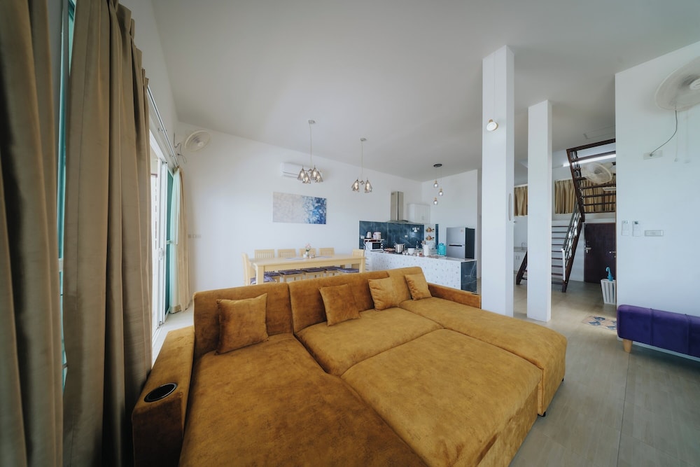 Phaladise Beach Villa at Phala Beach, Ban Chang