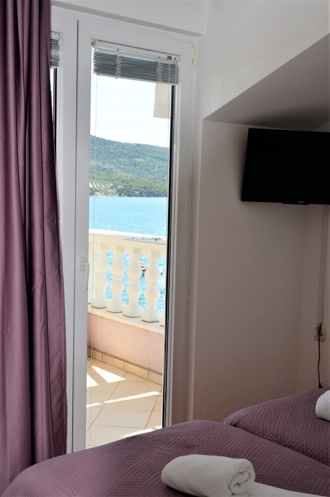 Bed & Breakfast by the Beach