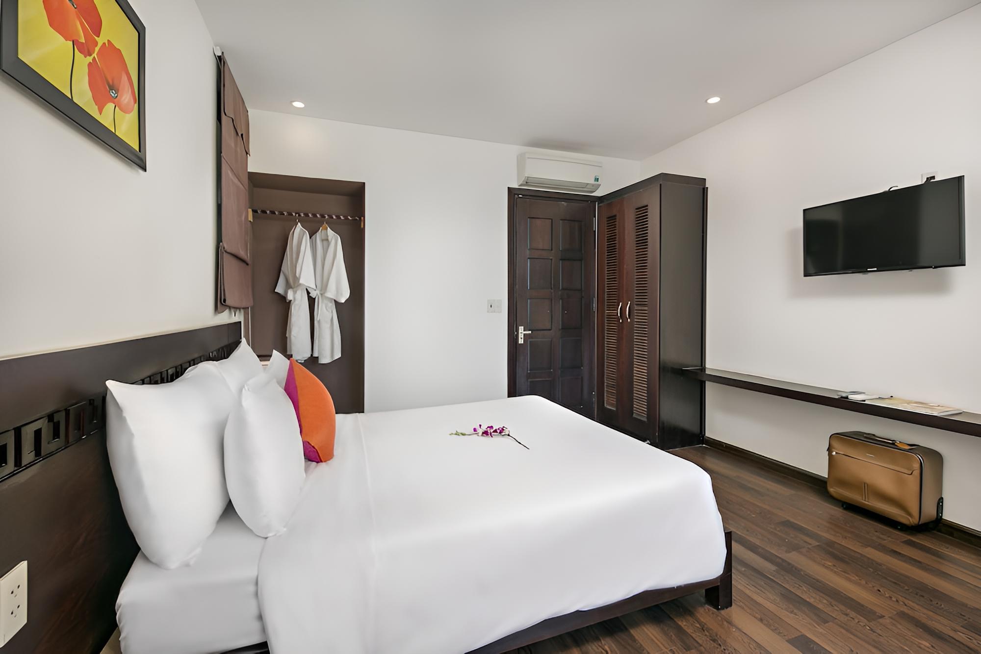 Emily Hotel & Apartments