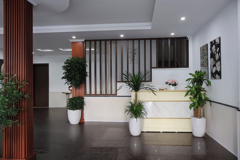 The Grand Diamond C Hotel