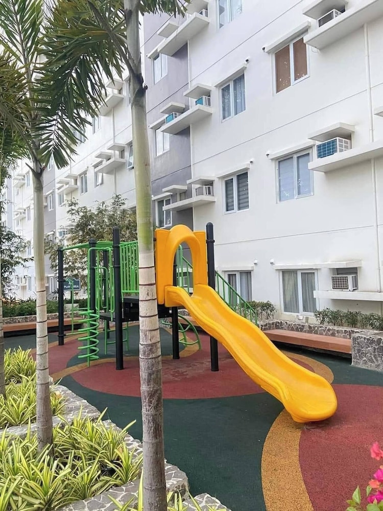 Room-cozy Cebu City Condo - Heart of the