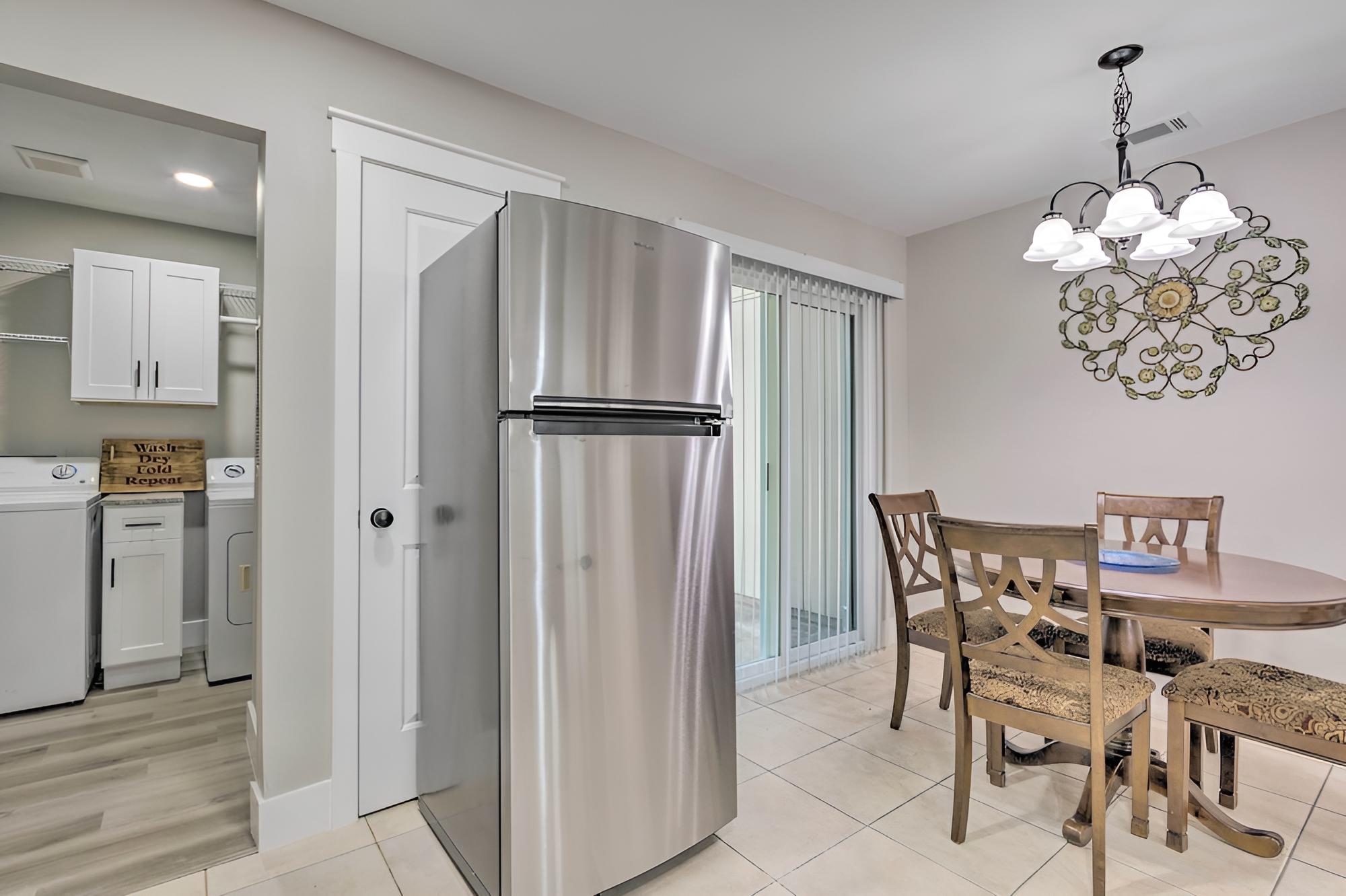 Fort Walton Beach Townhome < 3 Mi to the Beach! view 5