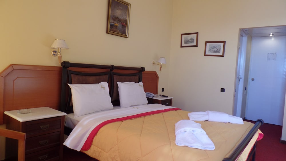 Piraeus Vacations - Cavo D'Oro Hotel - Property Image 1