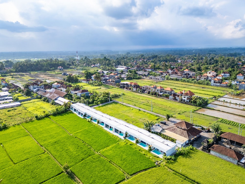 Green Flow Villa 1 view 4
