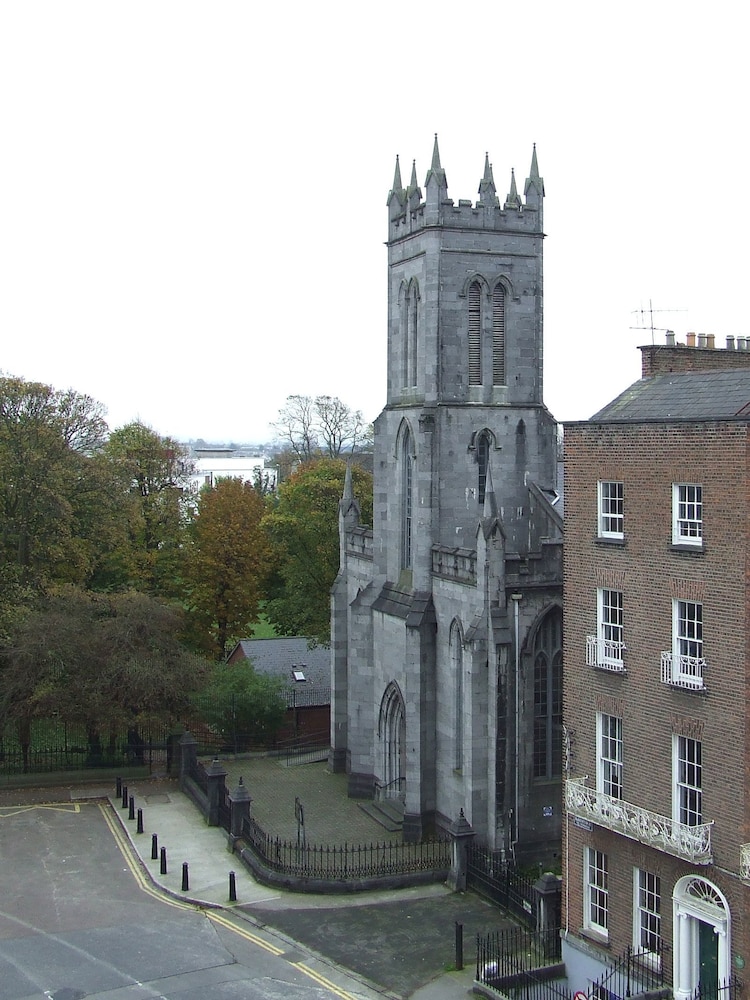Limerick Vacations - No. 1 Pery Square Hotel  Spa - Property Image 4