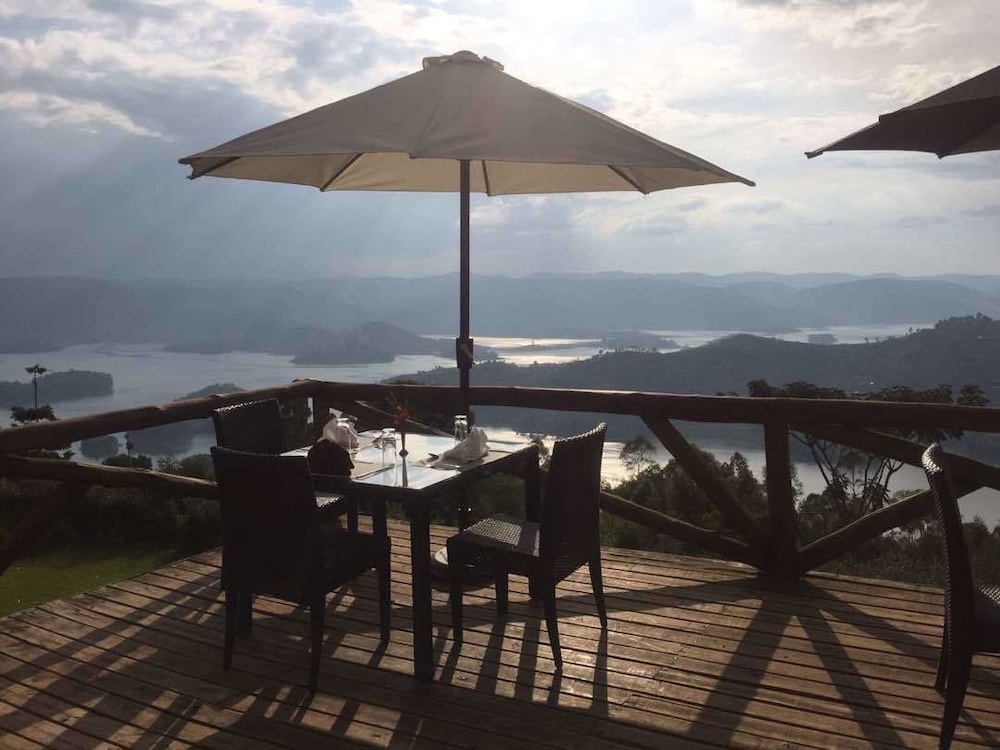 Arcadia Lodges Lake Bunyonyi