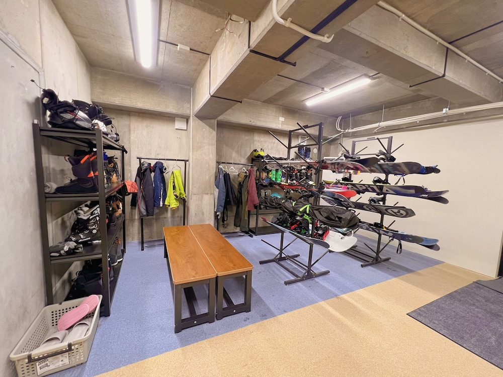 Snowball Hostel