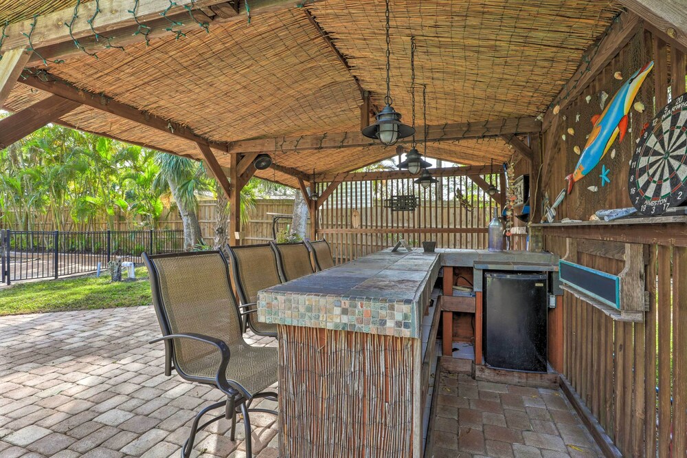 Sarasota Getaway w/ Private Pool & Backyard Oasis!