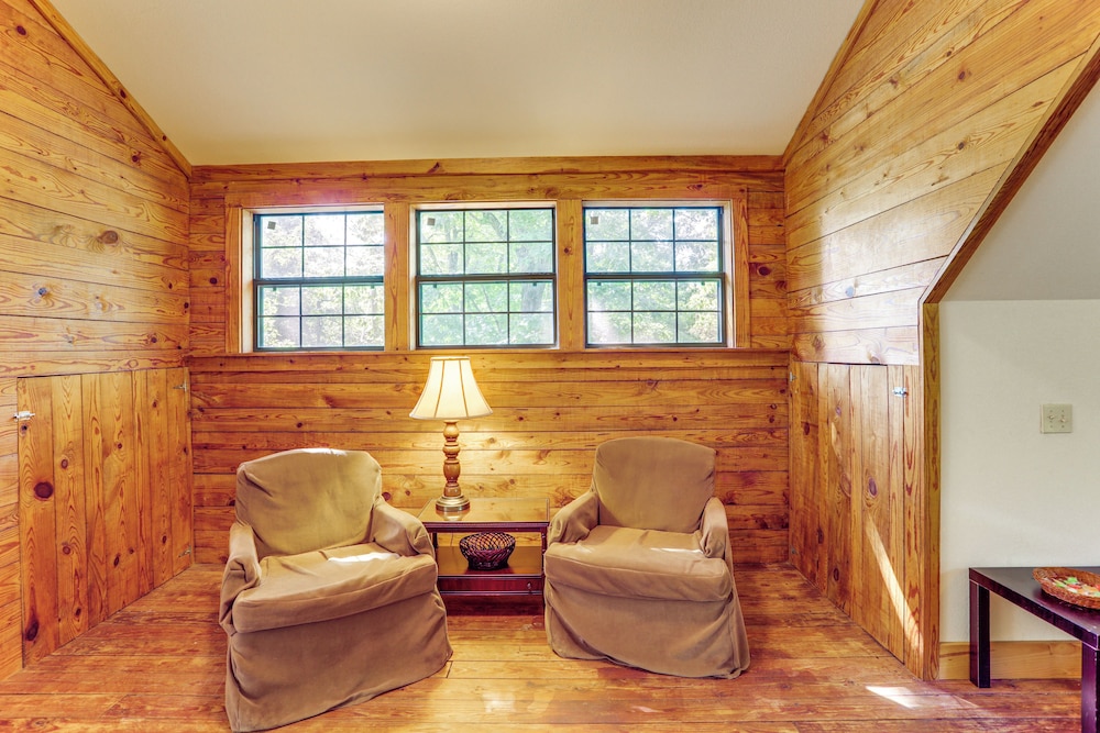 Trails & Creek On-site: Ozarks Retreat on 23 Acres
