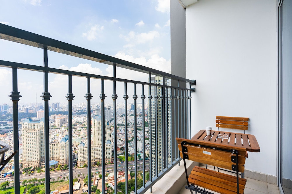 Sens House Saigon – Serviced Apartments in Vinhomes Central Park