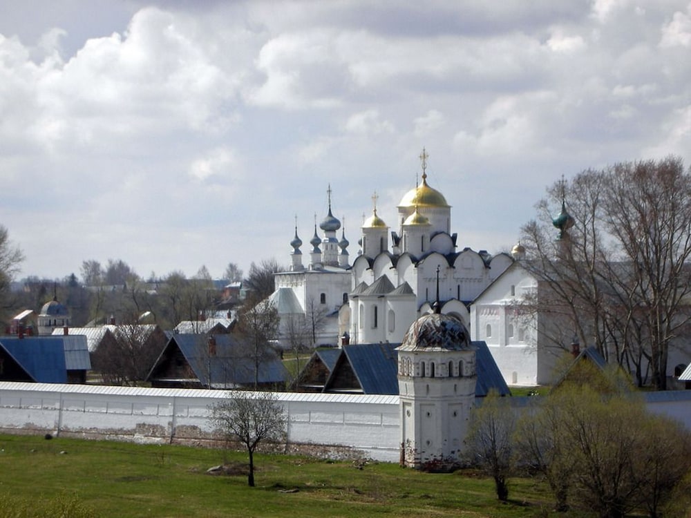 Medvezhiy Ugol