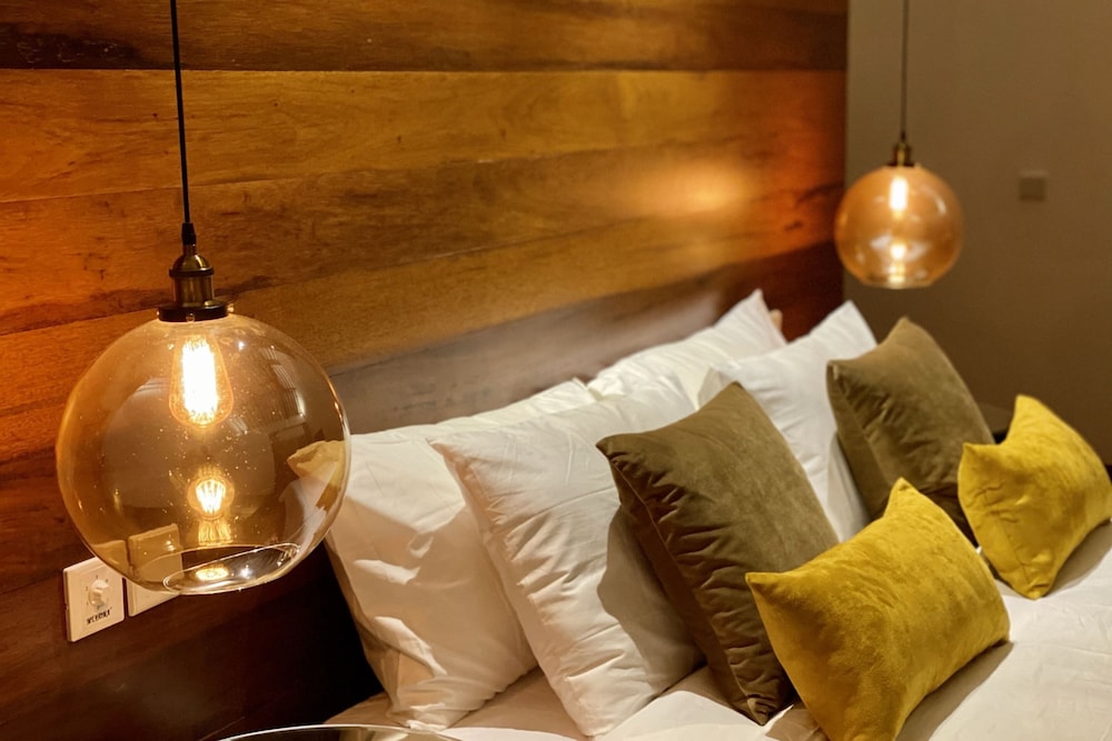 Luxury Private Loft, 2 BR, Canggu With Staff - Image 2