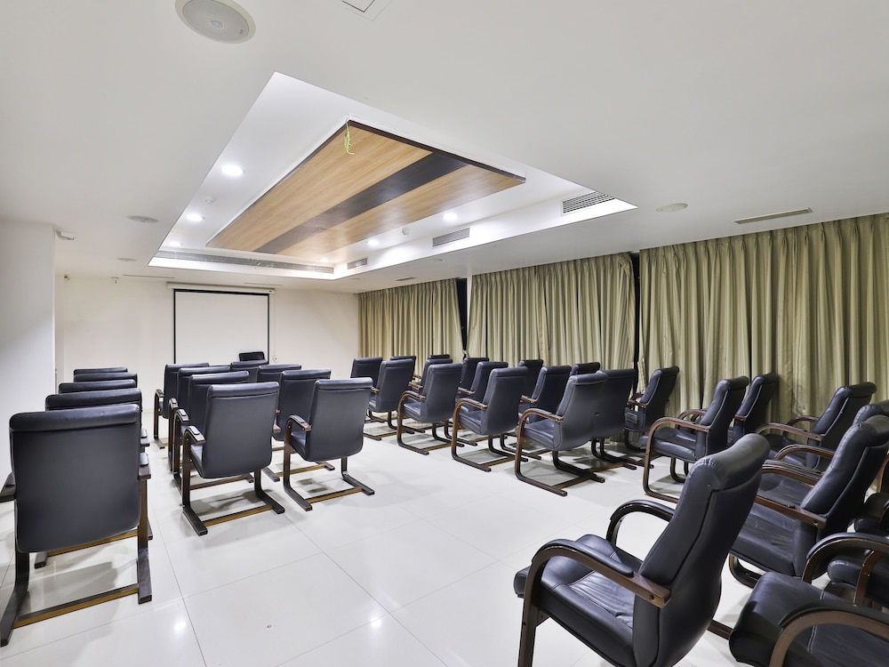 meeting & event spaces