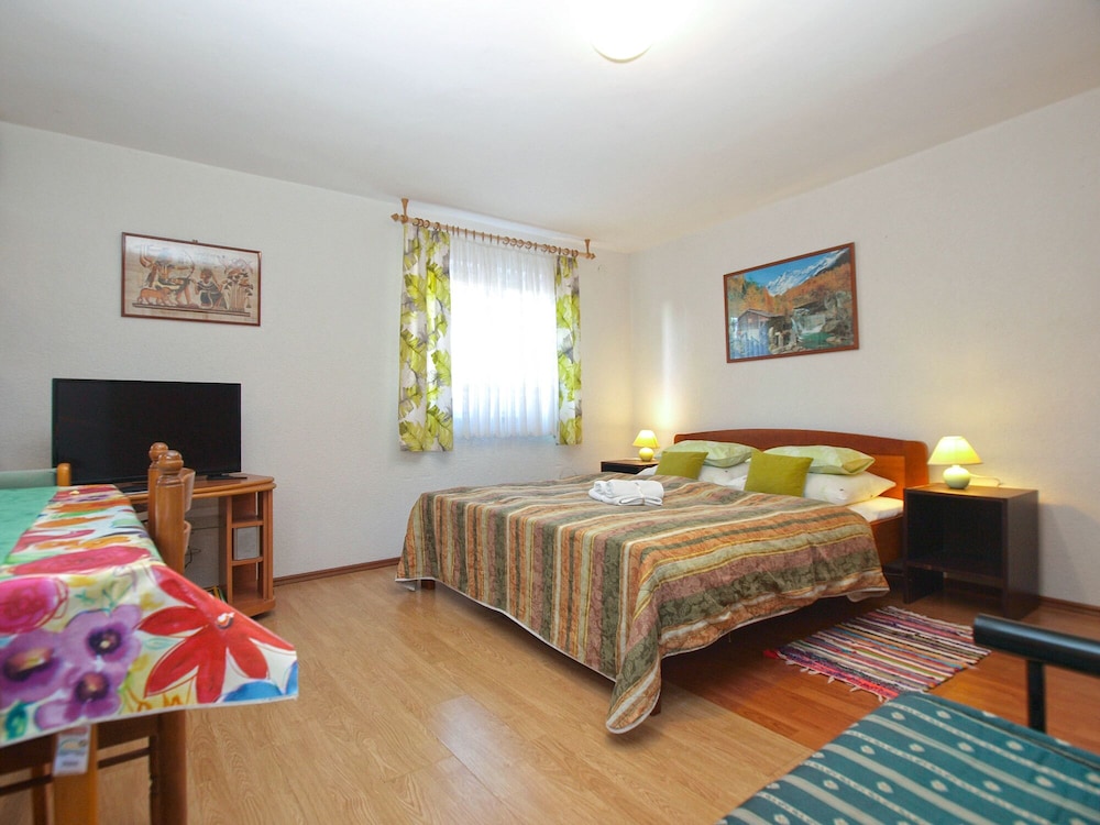 Apartments Jacqueline 1227