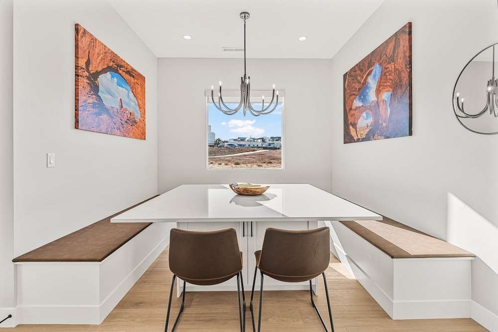 Slickrock Shore 8 Bedroom Townhouse