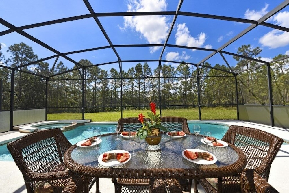 Watersong Resort 6bd Pool Hm,2 Master Suites-956oc 6 Bedroom Home by RedAwning view 4