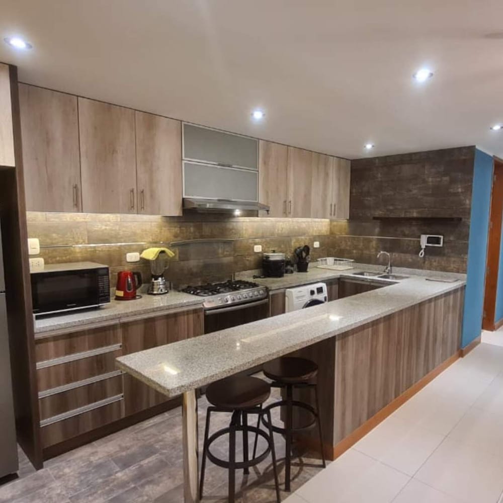 HOP Sahara in Ica With 1 Bedrooms and 2 Bathrooms