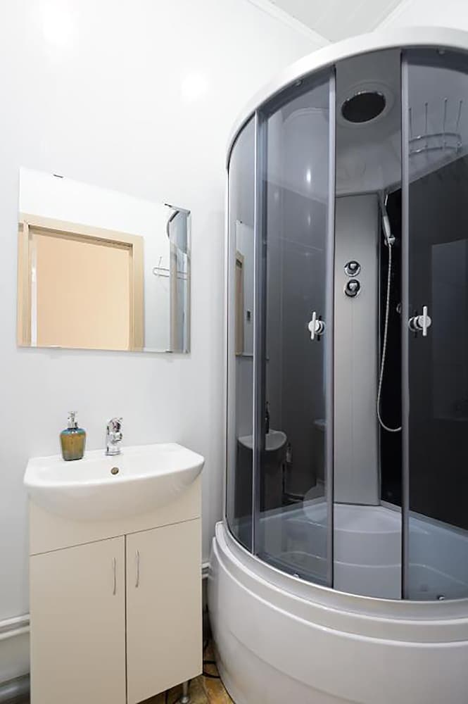 SuperHostel on Nevsky 130