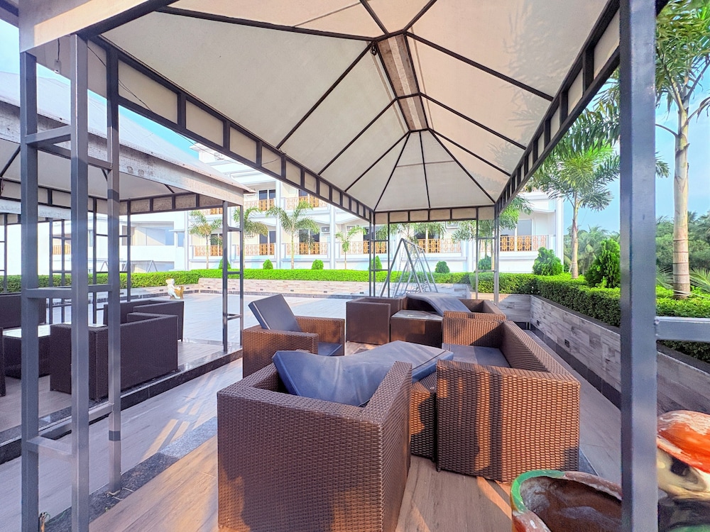 Hotel Jairam Way Bay