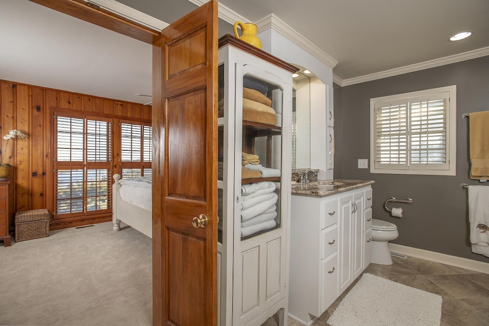 Coastal Casa 2 Bedroom Home