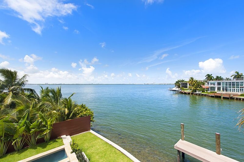6 Bedroom Homes in Miami Beach by TMG