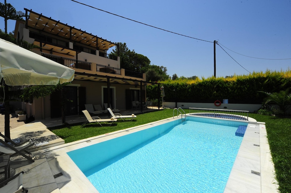 Villa Orsalia With Private Pool