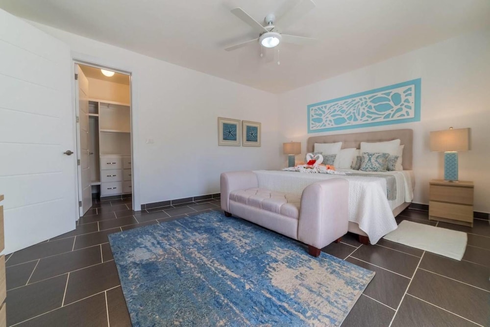 Spectacular Private 3 Bedroom Villa in Gated Community view 3