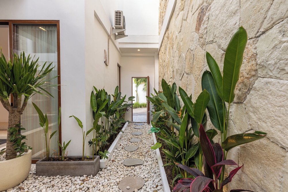 Villa Carmel by Betterplace