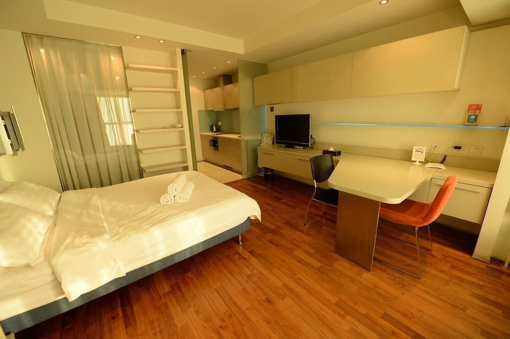 Kumtai-Seasons Park Apart'Hotel view 3