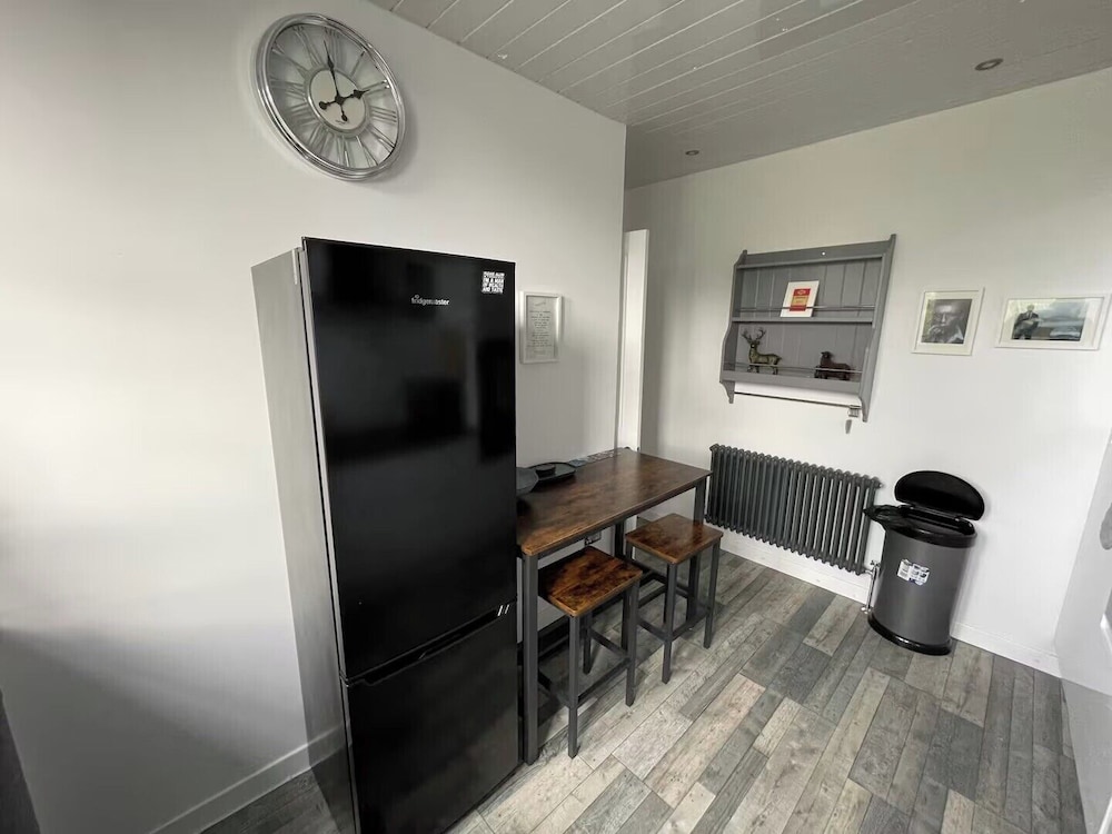 6 Guests - 3 Bedrooms - Sea View - Pet Friendly