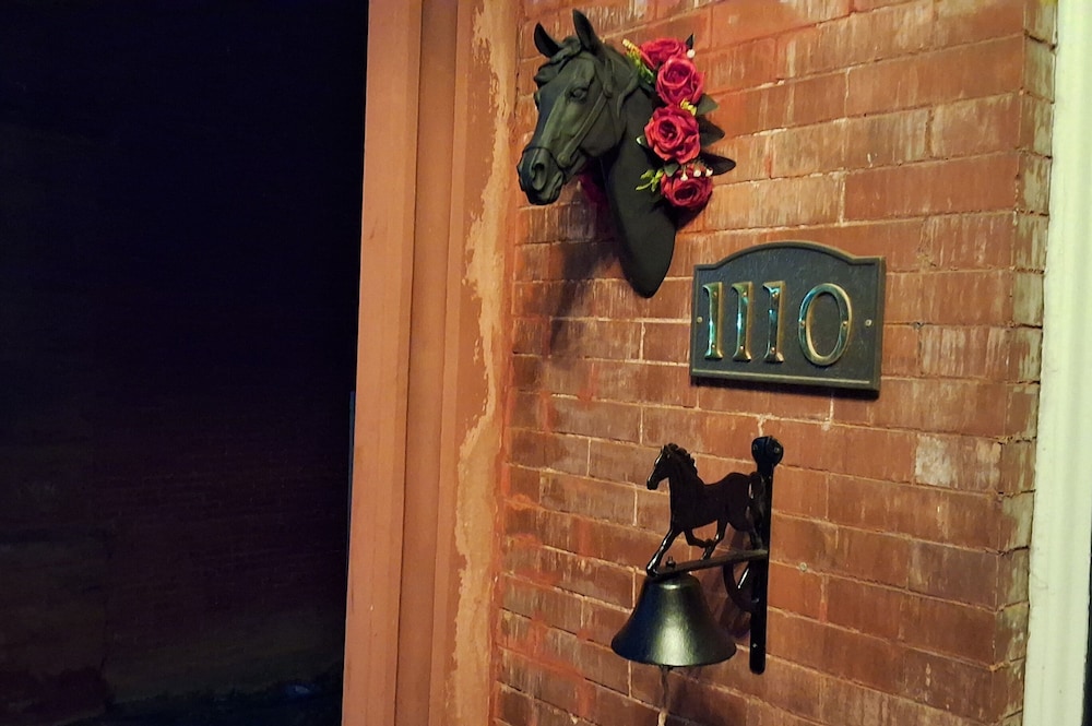 Bourbon Barrel Inn Bed & Breakfast