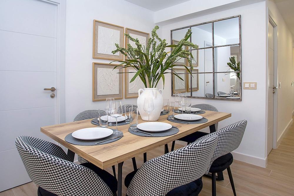 Luxury Apartment in M Laga Victoria